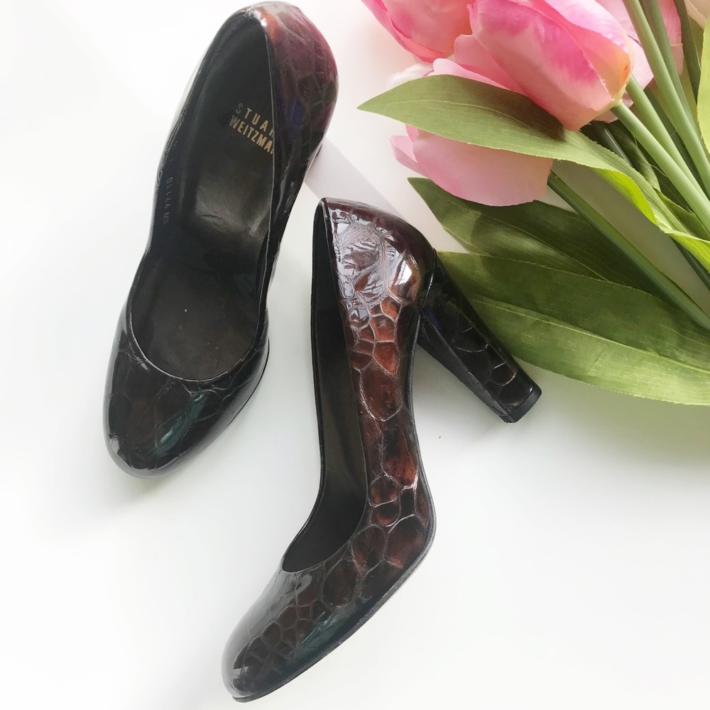 Stuart Weitzman brown croc pumps size 7.5